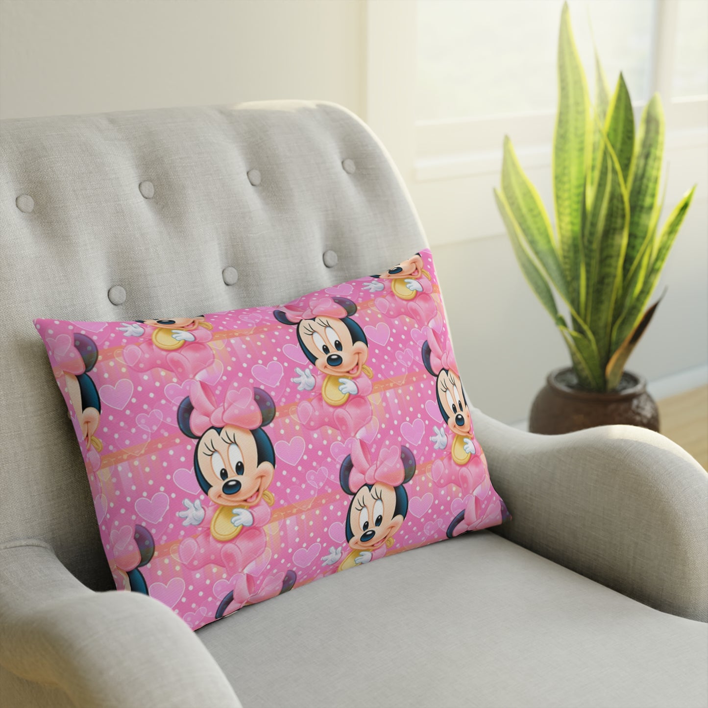 Minnie Mouse Love Cushion - Pink Heart Design for Kids' Rooms & Fun Décor